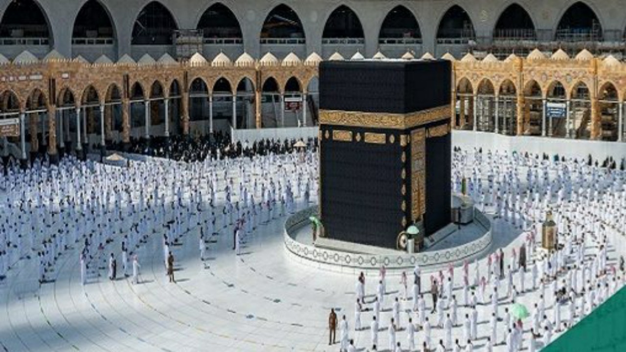 الكشف عن أسماء أئمة صلاتي التراويح والتهجد خلال ليالي رمضان بالمسجد الحرام
