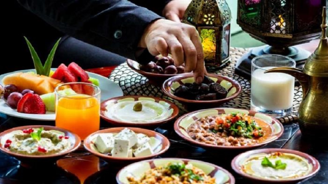 &#8220;الغذاء والدواء&#8221; تصدر دليل صحي لخيارات متنوعة لإفطار وسحور رمضان
