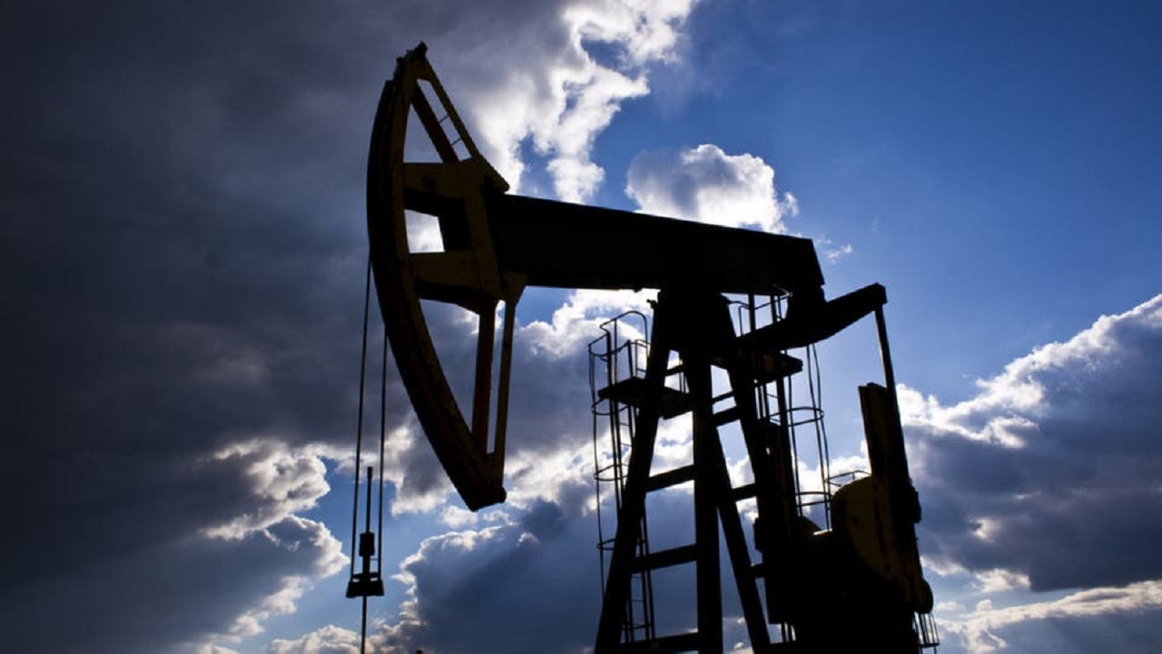 ارتفاع أسعار النفط بنحو 36%