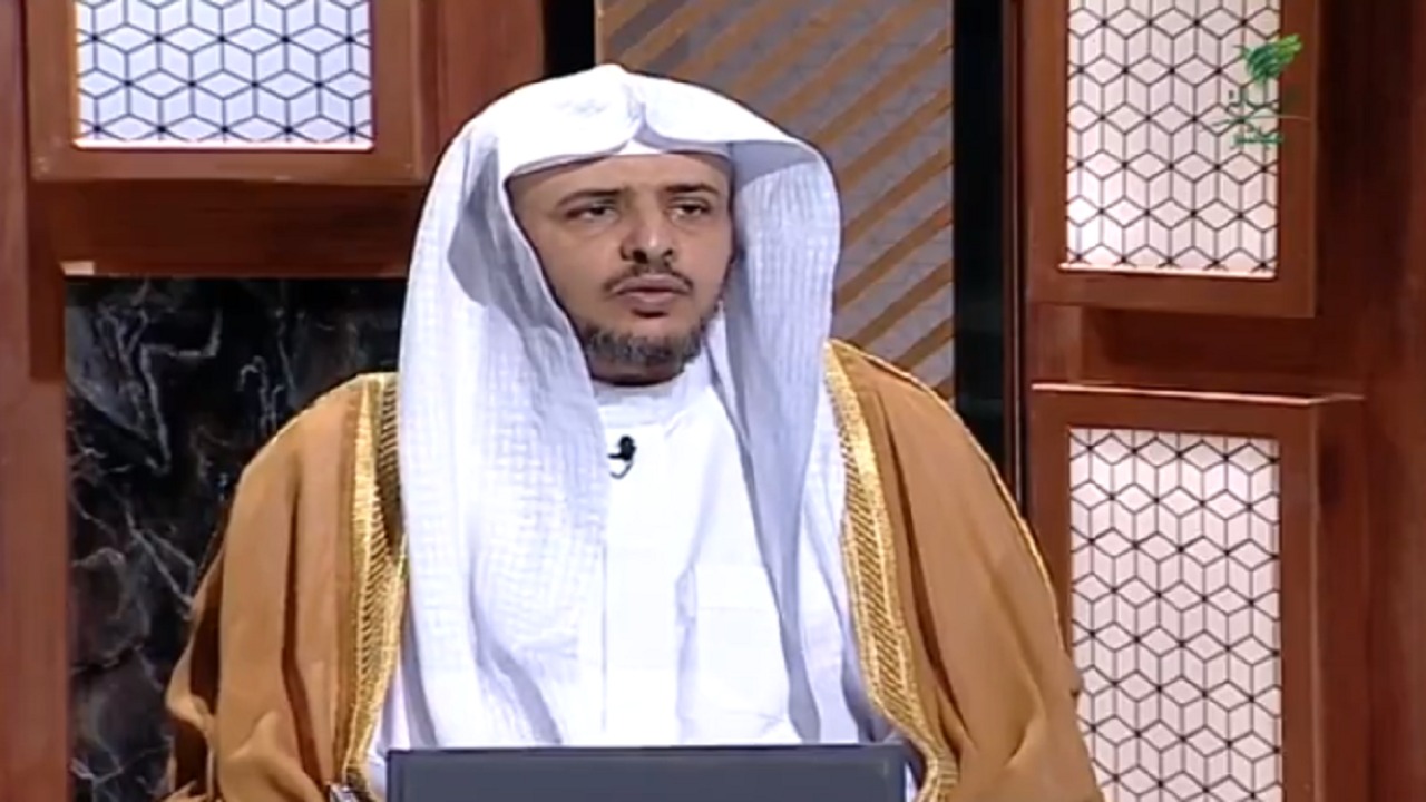 بالفيديو..الشيخ خالد المصلح يوضح حكم أخذ المرأة دواء تأخير الحيض