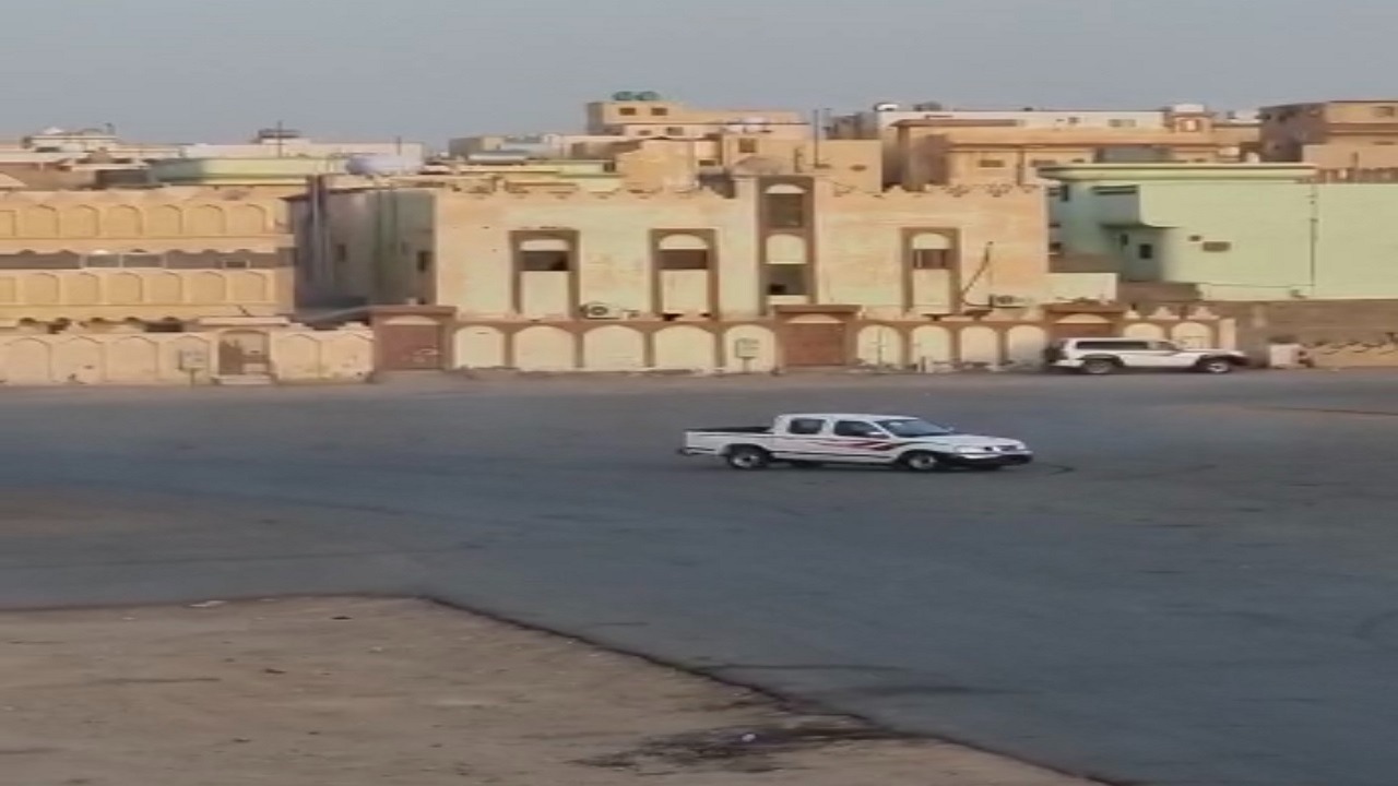 ضبط مفحط عرض حياة الآخرين للخطر بعرعر