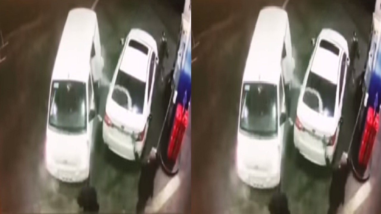 بالفيديو.. رجل يمنع 3 لصوص من سرقة سيارته بـ &#8220;مسدس الوقود&#8221;