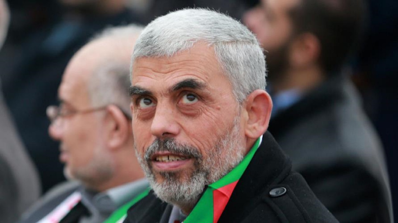 أنباء عن استهداف منزل رئيس حركة حماس في غزة