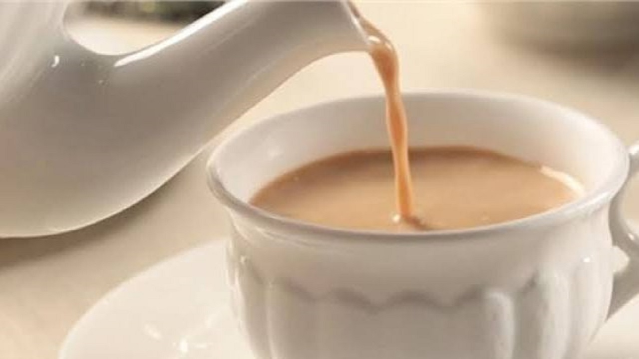 المخاطر الصحية لـ “الشاي مع الحليب”