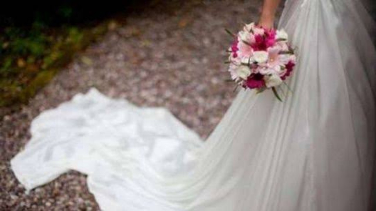 عروس تفارق الحياة قبل ساعات من زفافها والعريس يتزوج شقيقتها الصغرى