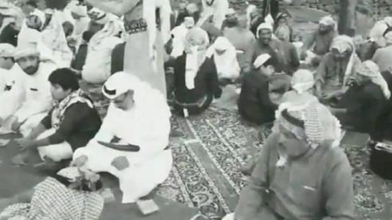 شاهد.. مظاهر احتفال المواطنين بالعيد قديما في أحياء وشوارع المملكة