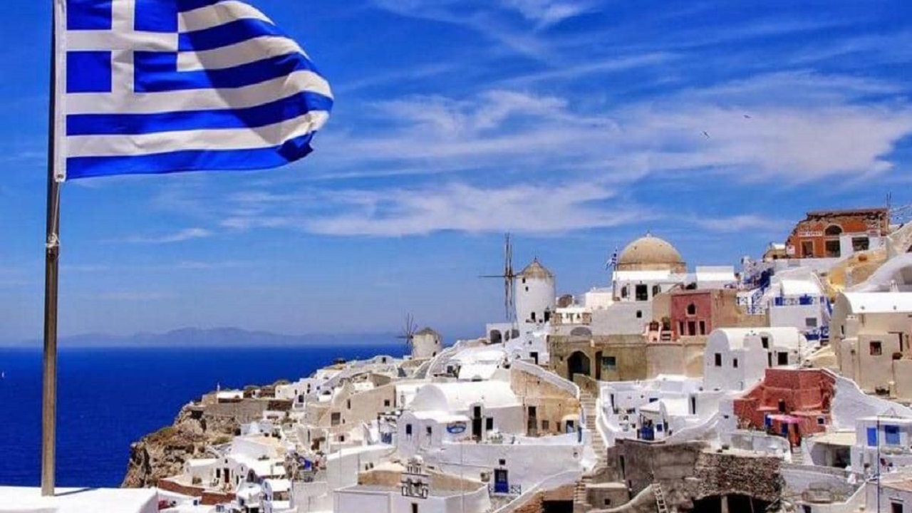 بالفيديو .. وزير السياحة اليوناني يوجه رسالة لمواطني المملكة الراغبين في السفر