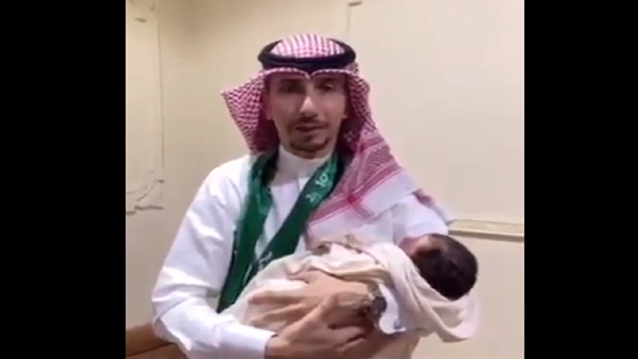 بالفيديو.. سوري مقيم في السعودية يطلق على ابنته اسم &#8220;بدوية&#8221;