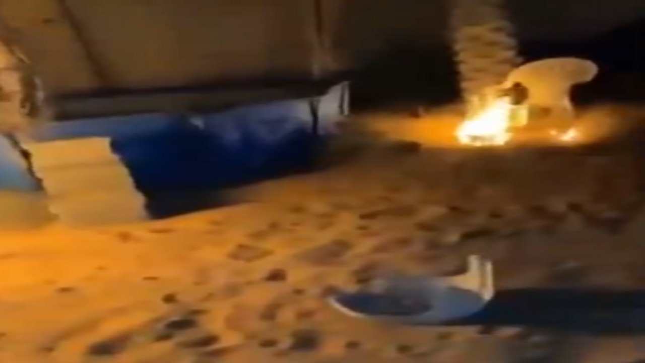 بالفيديو.. لحظة اشتعال حريق بأحد المنازل بسبب الألعاب النارية