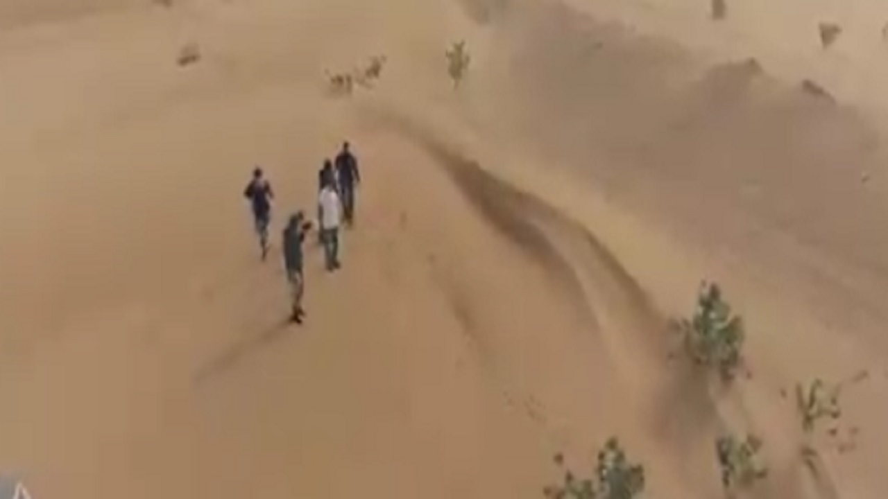 شاهد .. الشقيري يشارك في تجربة إنقاذ شخص مفقود في الصحراء