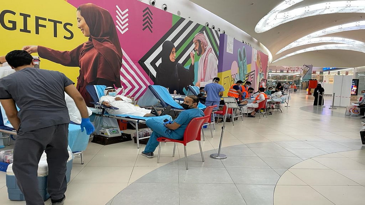تبرع 607 متبرعين بالدم في مبنى 100 بالتخصصي ومجمع الظهران مول