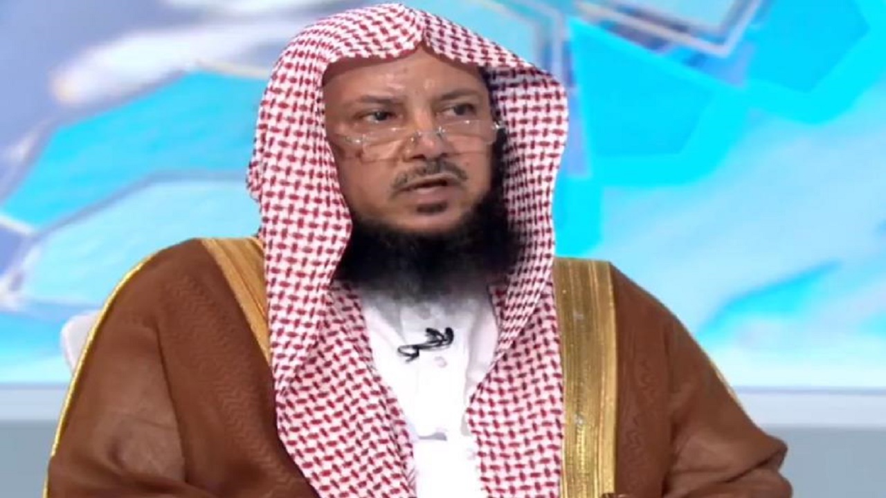 بالفيديو.. الشيخ السليمان يوضح حكم من أحرم ووجد خطأ في موعد الحجز