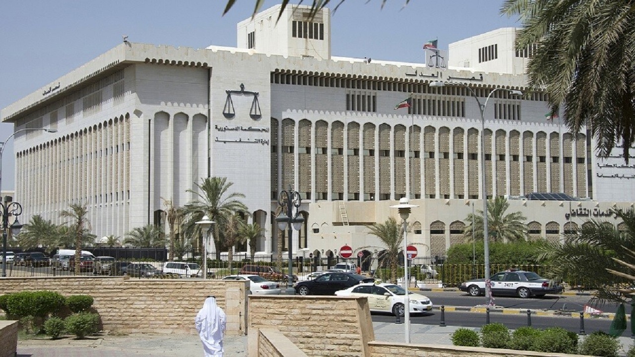 وقف حكم حبس ضابطين بقضية &#8220;تسريبات أمن الدولة&#8221; في الكويت