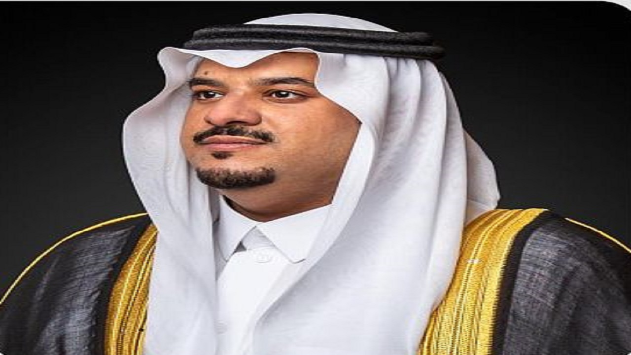 سمو نائب أمير منطقة الرياض يؤدي صلاة الميت على الشيخ ناصر الشثري