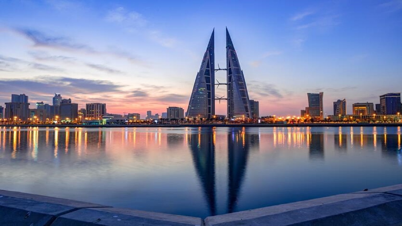 البحرين تمدد قيود كورونا أسبوعين