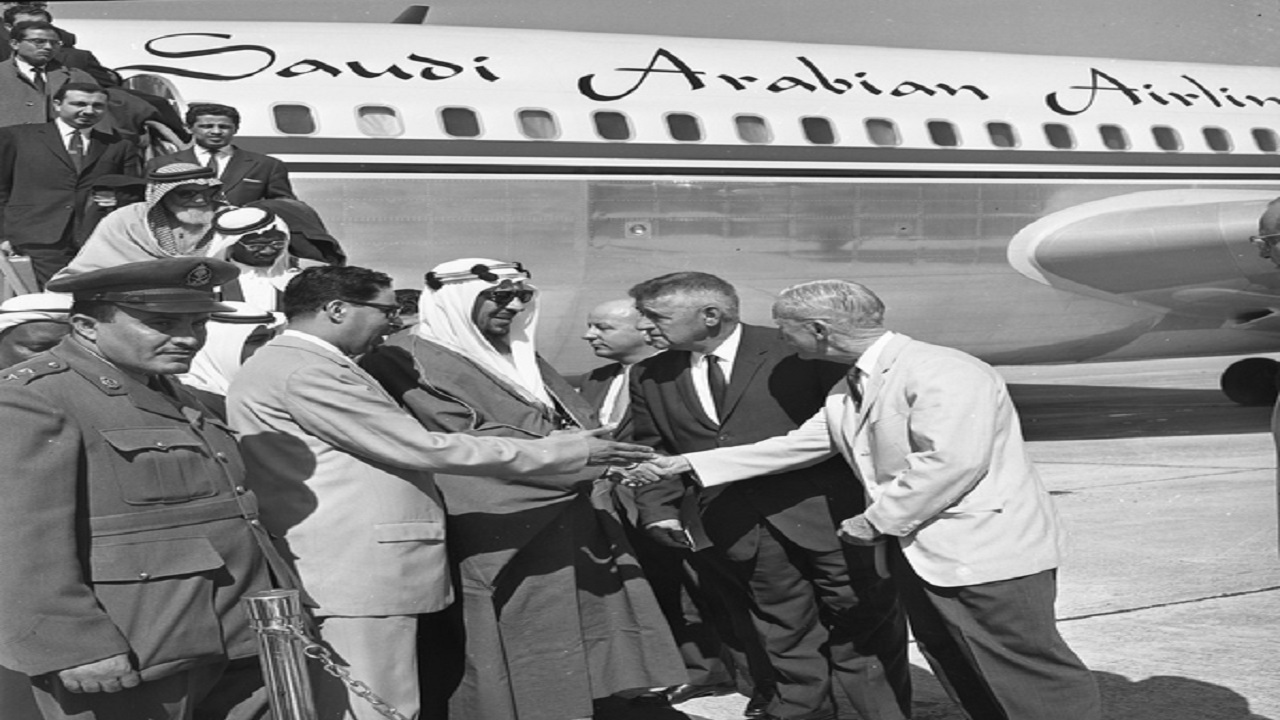 صورة قديمة لاستقبال الملك سعود في ولاية فلوريدا