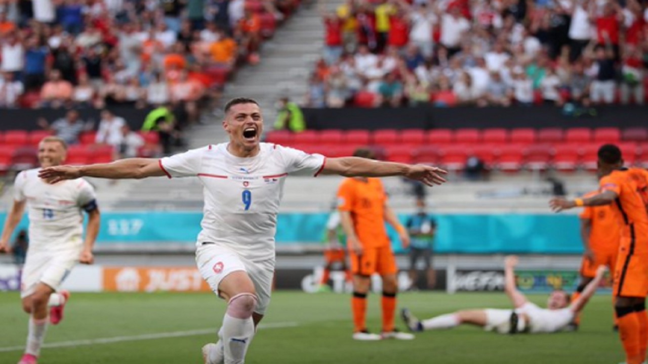 التشيك تفوز على هولندا وتصعد إلى ربع نهائي يورو 2020