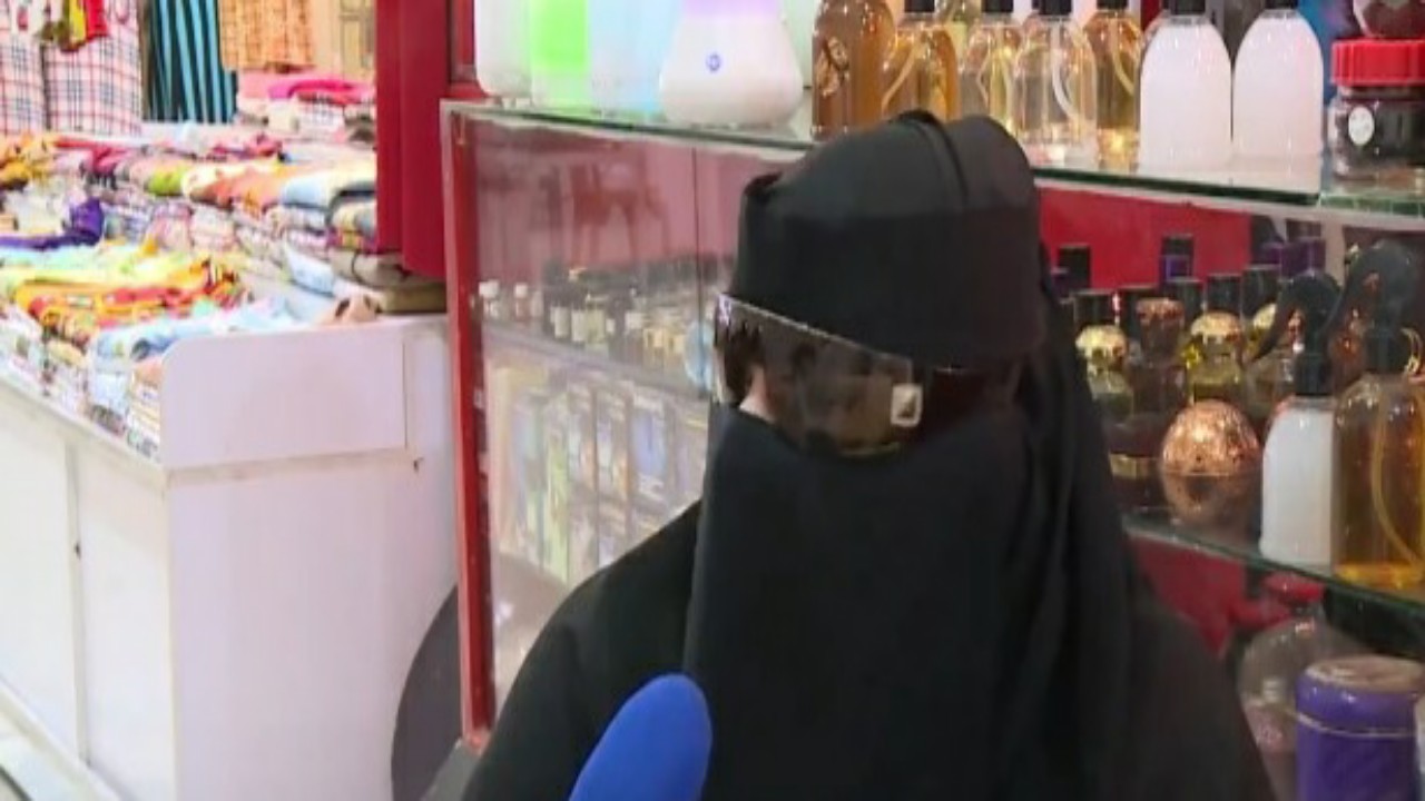  مستثمر يهدد 650 مواطنة بالإزالة من سوق &#8221; حجاب &#8221; في الرياض &#8221; فيديو &#8221; 