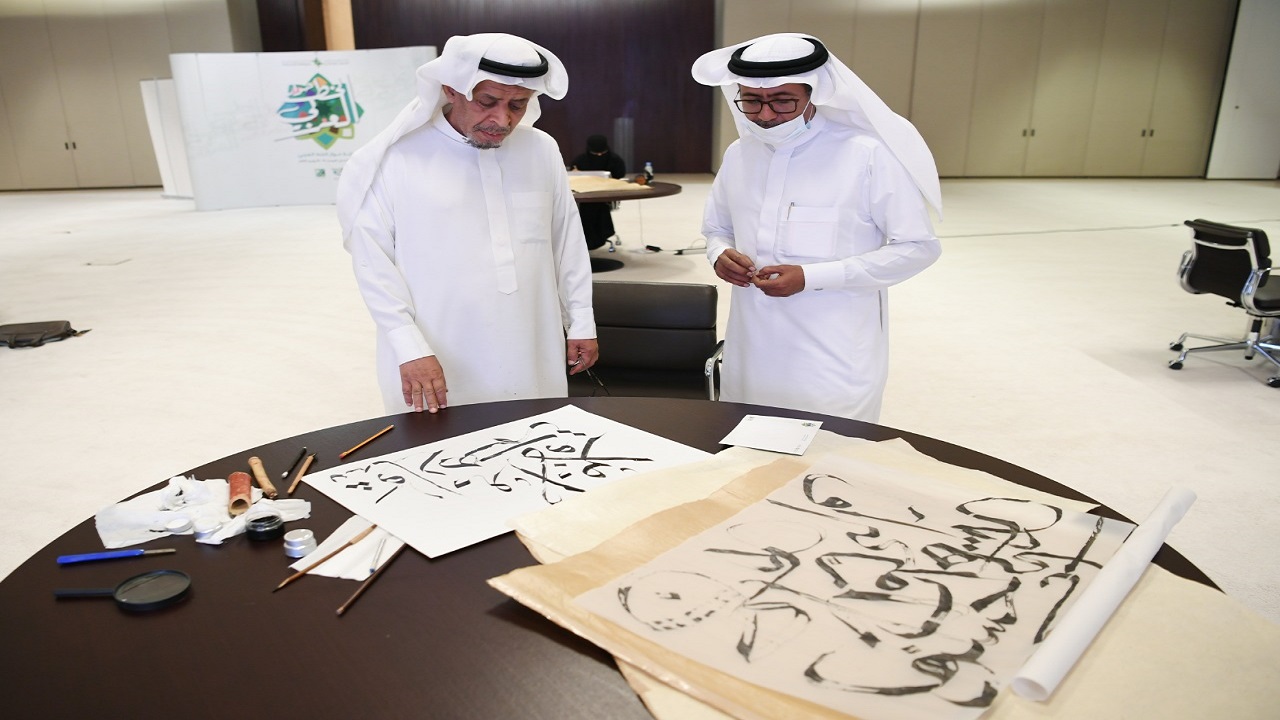 مركز الملك عبد العزيز للحوار الوطني يختتم ورشة عمل بعنوان &#8220;حوار الخط العربي&#8221;
