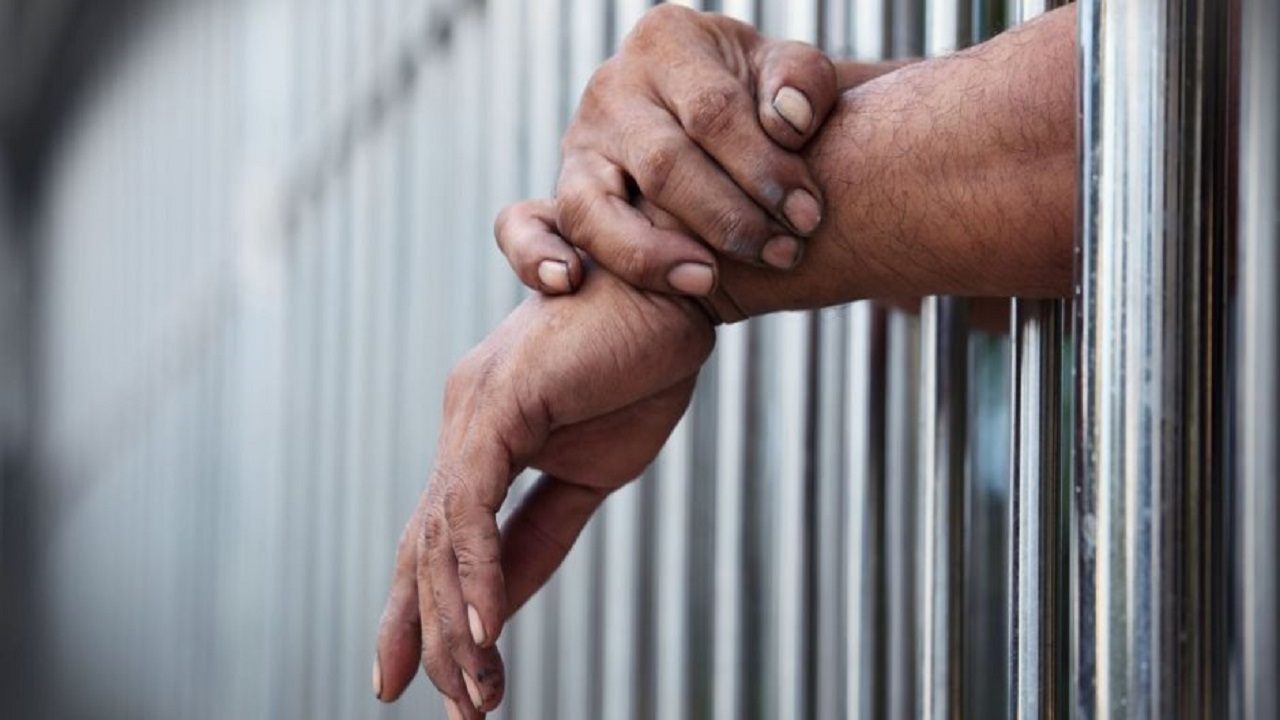 سجن مواطن أخفى جنسيته الأصلية وادعى أنه كويتي لمدة 29 سنة