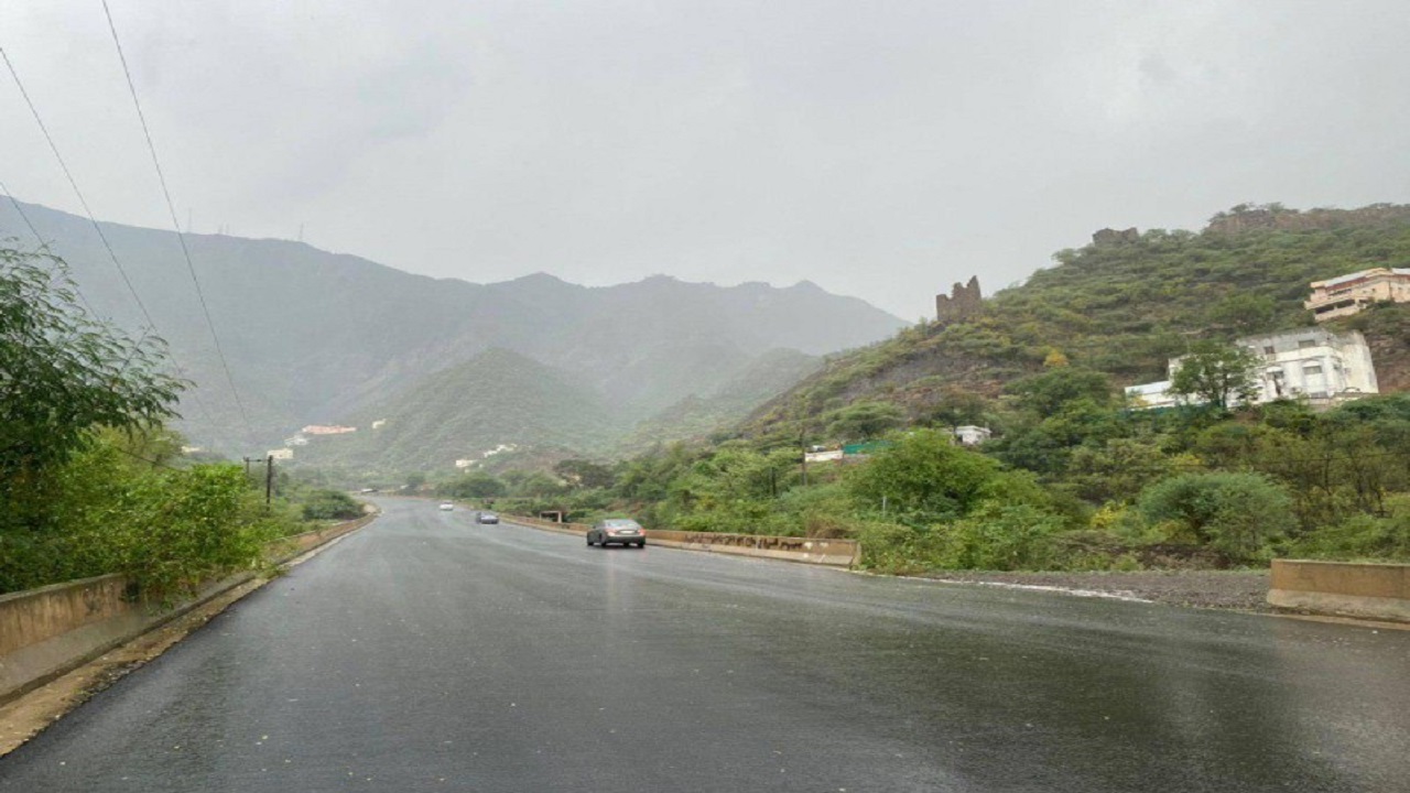 الحصيني: أمطار متفاوتة على مرتفعات 4 مناطق