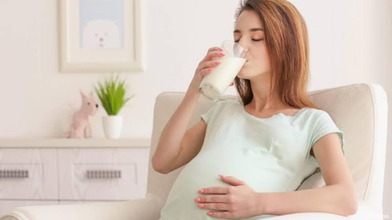 مشروبات هامة تخلص الحامل من السموم