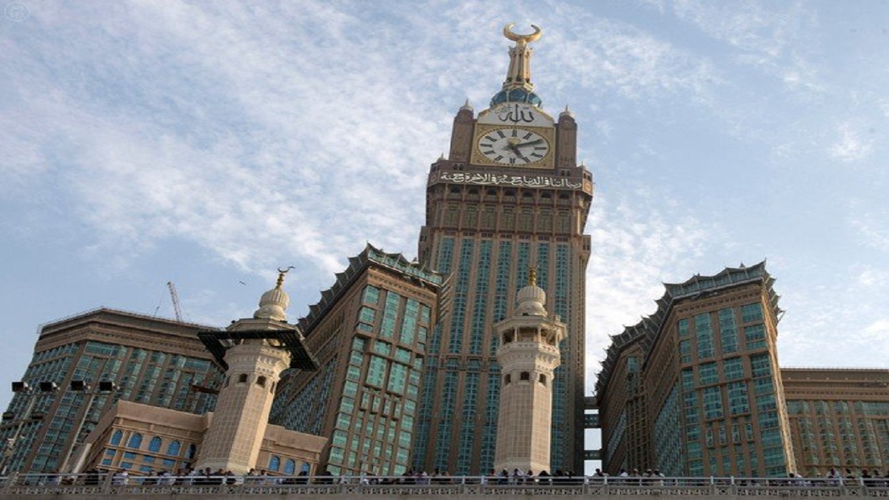 برج الساعة في مكة المكرمة يتصدر قائمة ناطحات السحاب الأغلى في العالم