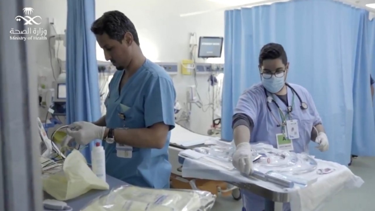 بالفيديو.. «الصحة» تكشف عن قصة إنقاذ حياة شاب في ساعتين