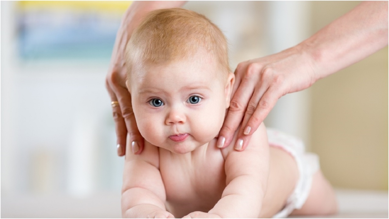 مخاطر استخدام زيت الزيتون على جلد الطفل