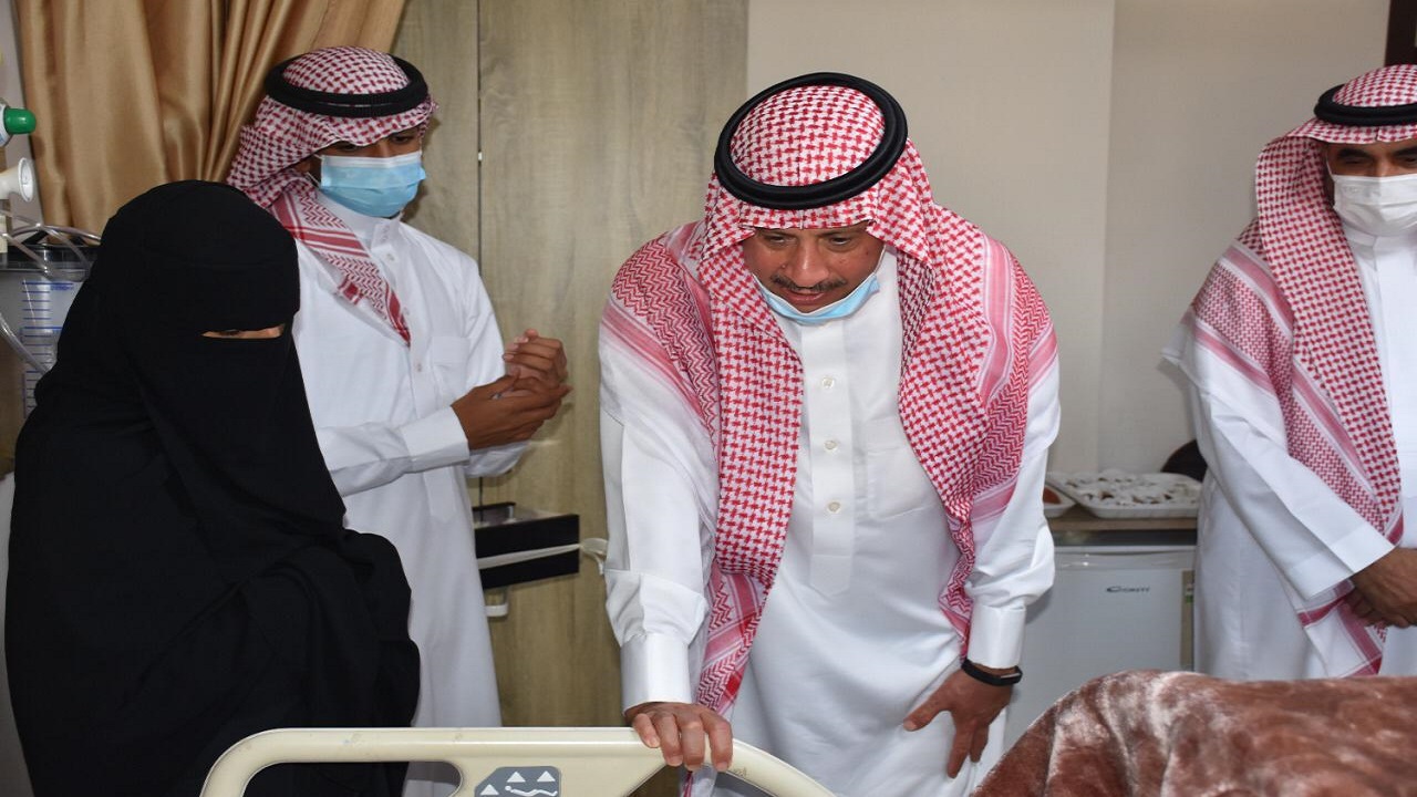 سفير المملكة لدى الاردن يزور المواطن السعودي عبدالرحمن الحمدي في المستشفى