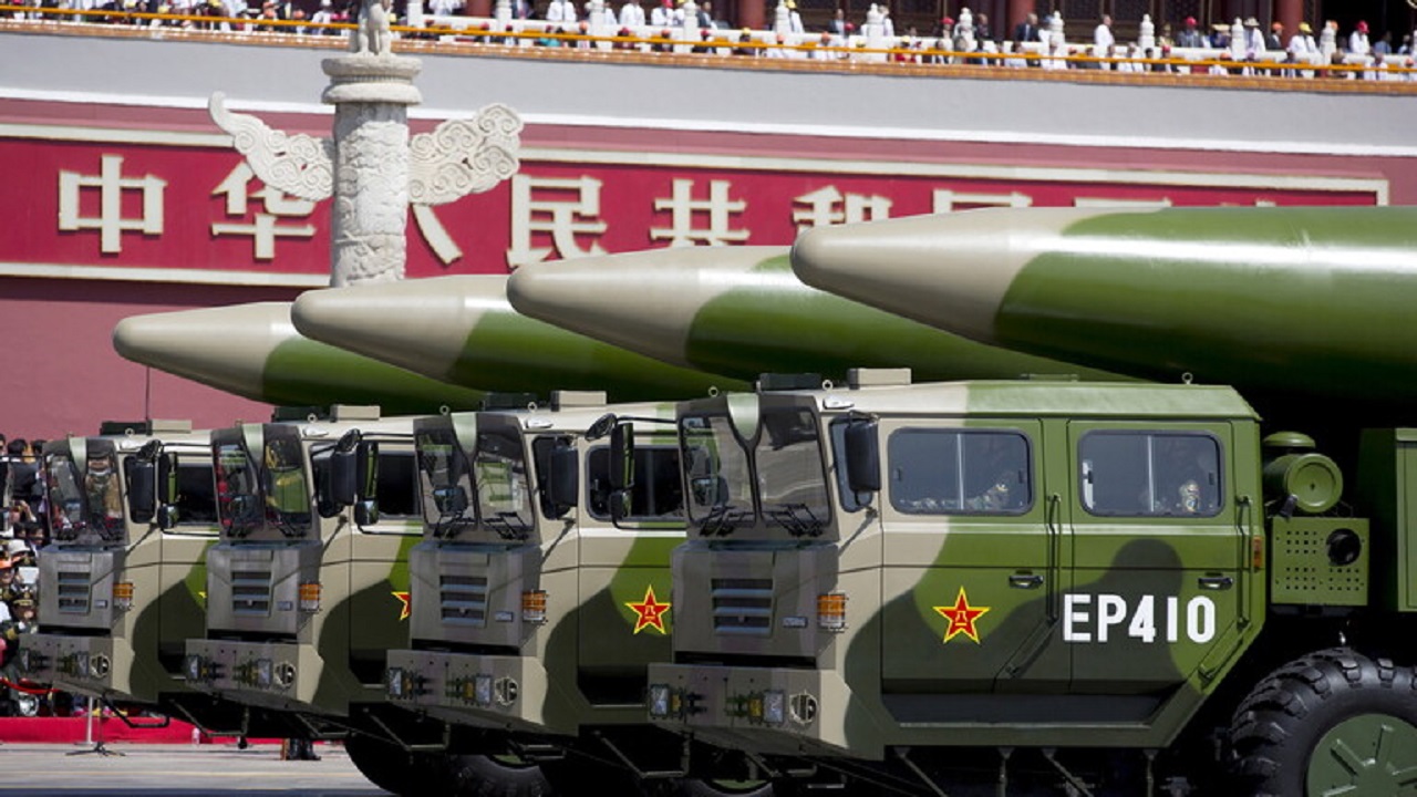 الصين تبني 119 صومعة إطلاق صواريخ باليستية عابرة للقارات
