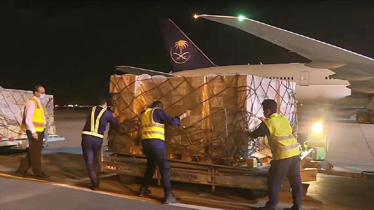 مغادرة أولى طلائع الجسر الجوي السعودي الإغاثي لدعم ماليزيا في مواجهة فيروس كورونا