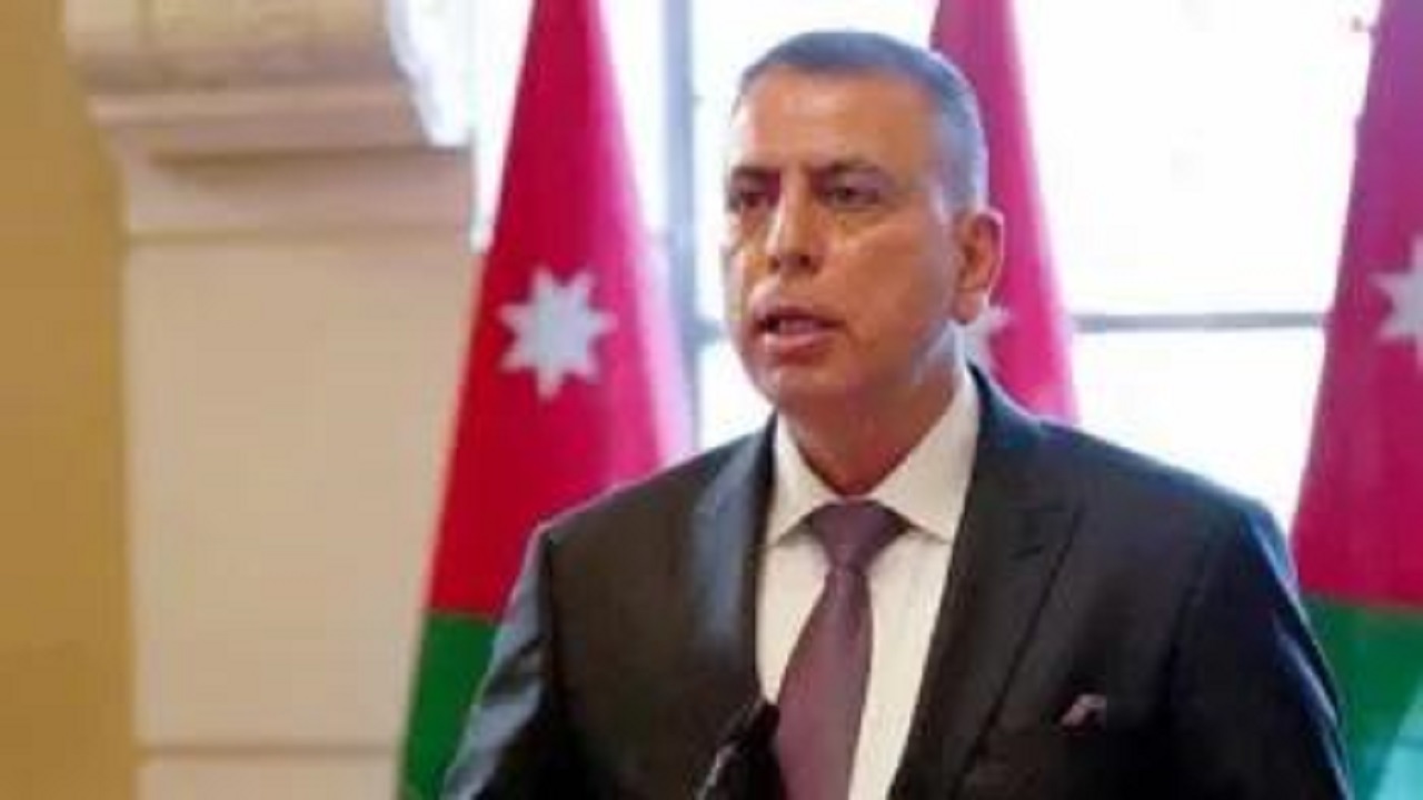 وزير الداخلية الأردني يعزي المملكة في وفاة 5 من مواطنيها بحادث تصادم