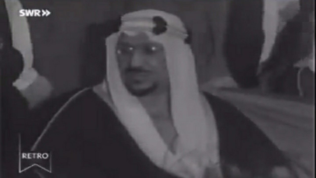 بالفيديو.. لحظة وصول الملك سعود إلى بادن في ألمانيا
