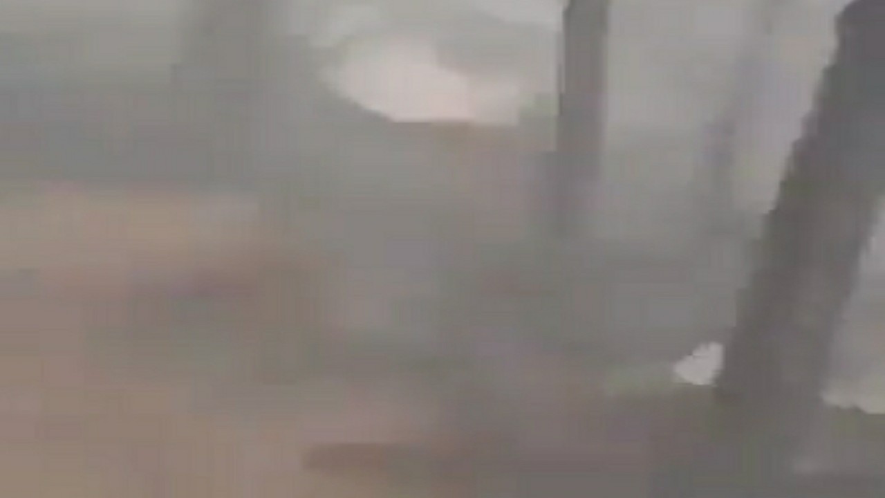 بالفيديو.. تفحم الأطفال إثر إندلاع حريق ضخم في مخيم أشتي بالعراق