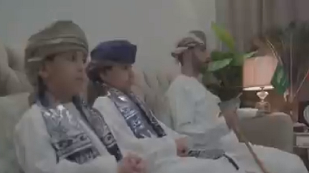 بالفيديو.. قصة عائلة عمانية تعيش في السعودية منذ 20 عامًا