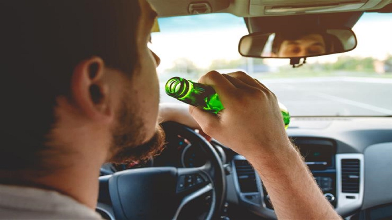 دراسة: العطش عند قيادة السيارة يؤدي إلى حوادث