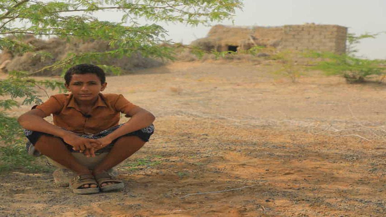 طفل يمني يروي كيف قتلت الألغام الحوثية أهله وأخذت معه طفولته
