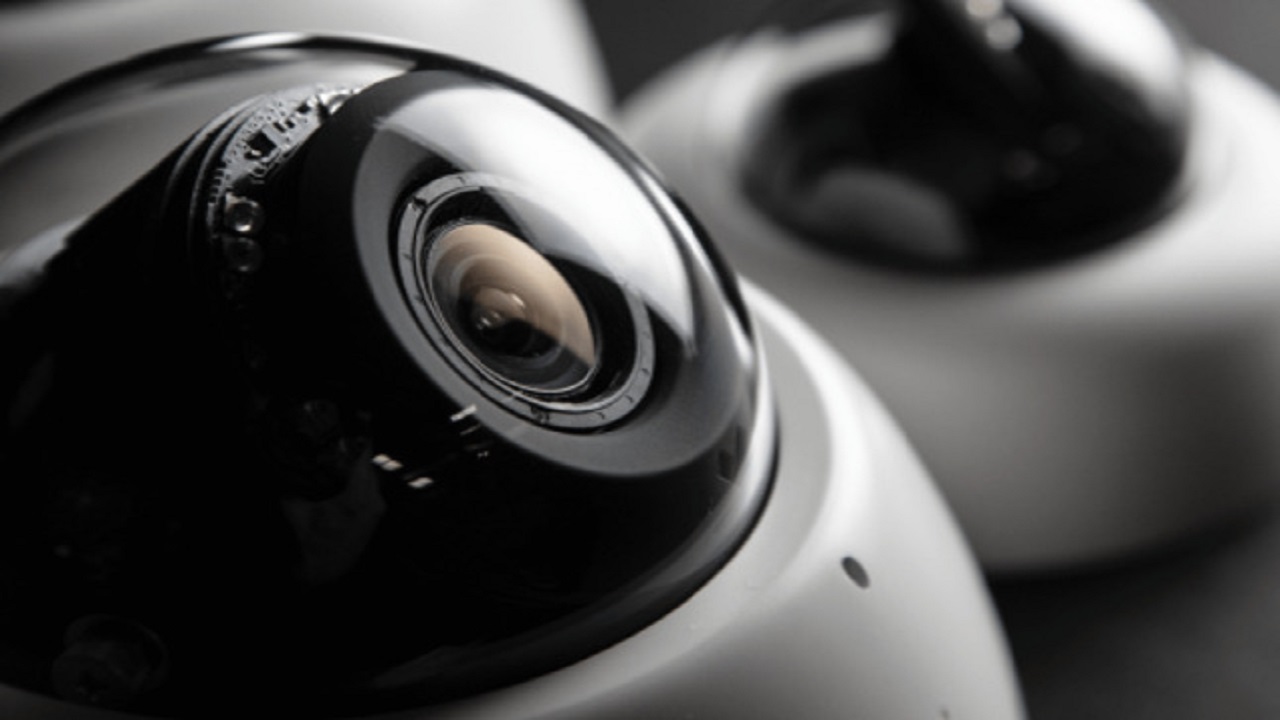 الأمن السيبراني يكشف طرق لتأمين كاميرات المراقبة المنزلية من الاختراق