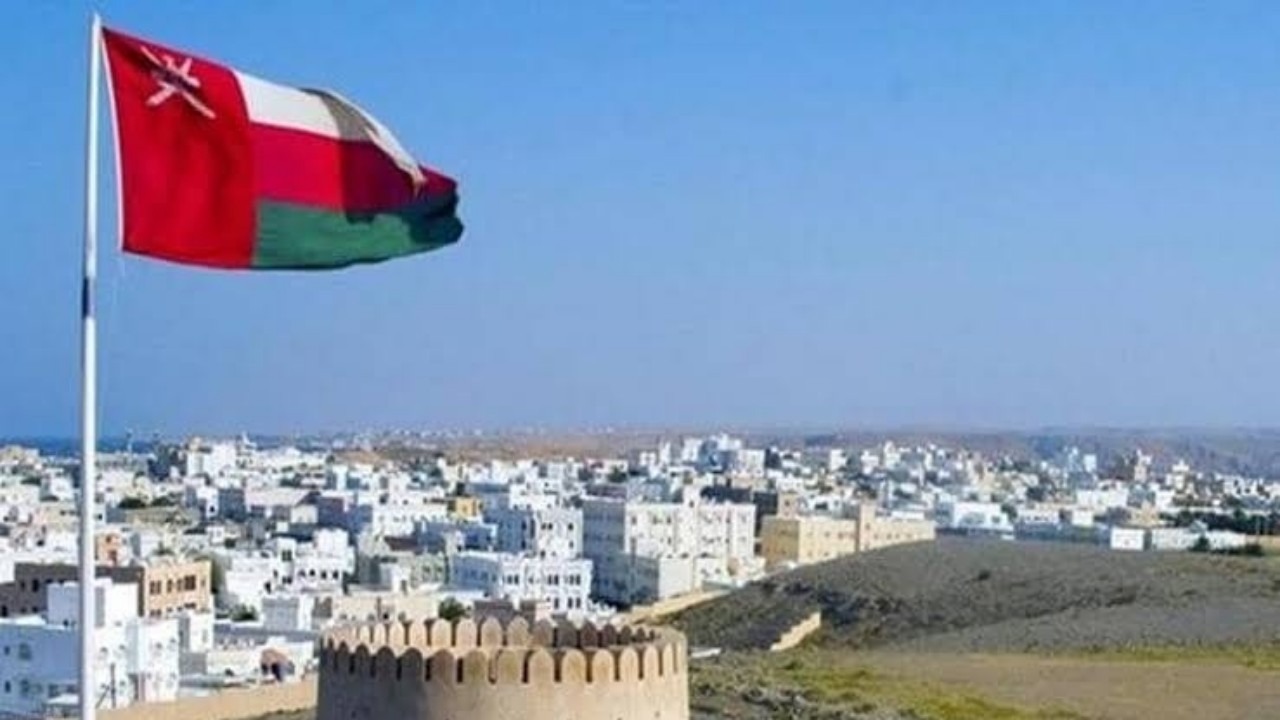 سلطنة عمان تمنع دخول أراضيها إلا للحاصلين على التطعيم