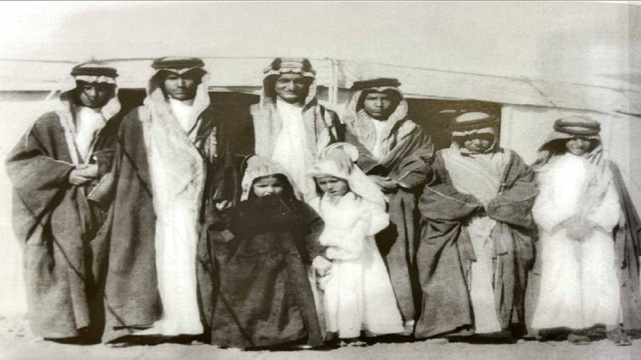 صورة نادرة للملك فيصل بن عبدالعزيز