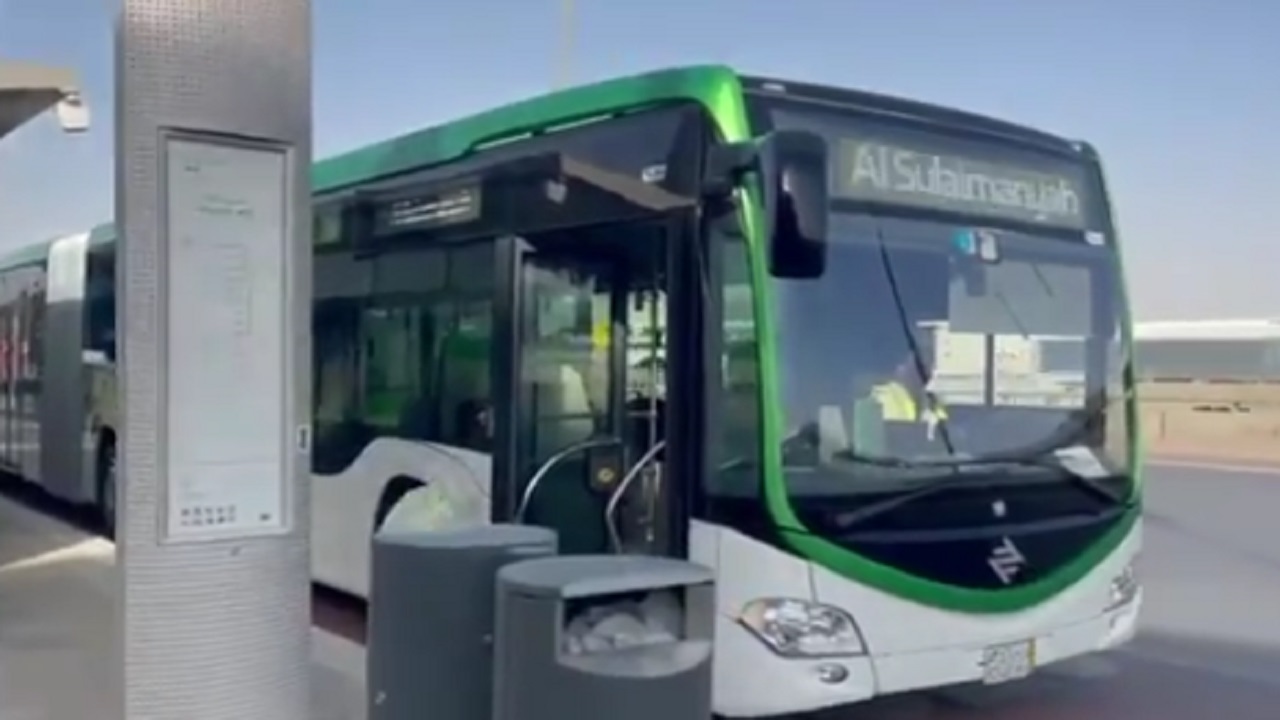 بالفيديو .. مشروع حافلات الرياض يواصل أعماله استعدادًا للتشغيل الفعلي