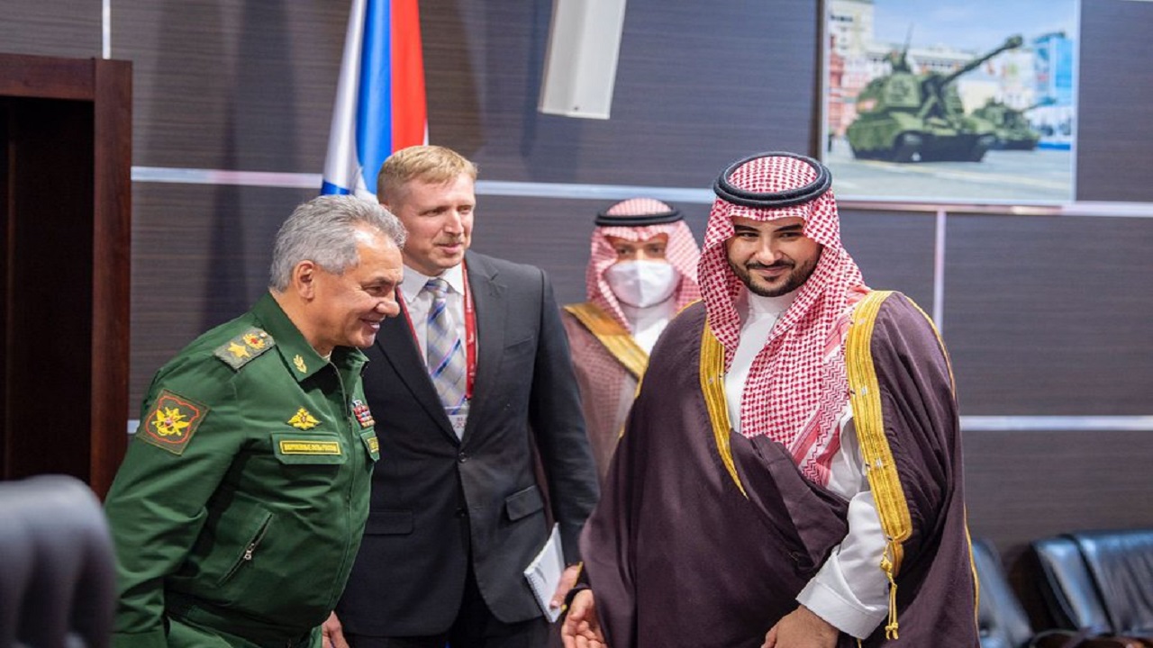 تفاصيل لقاء الأمير خالد بن سلمان مع وزير الدفاع الروسي