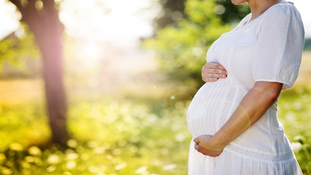 دراسة: الشمس تحمي الحوامل من مخاطر الولادة المبكرة