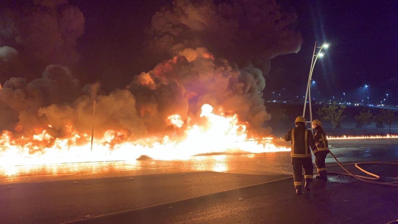 الدفاع المدني: احتراق 10 مركبات في حريق طريق جدة -مكة