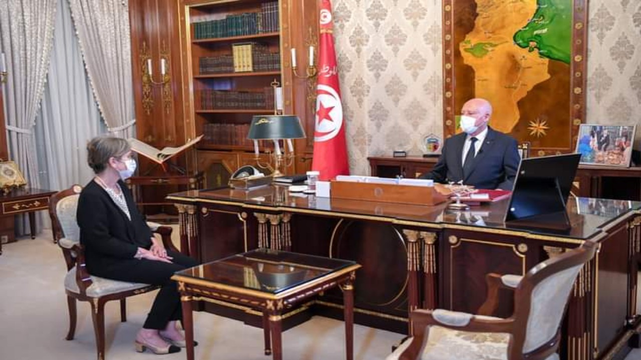 تونس تكلف سيدة لرئاسة الحكومة لأول مرة في تاريخها (صور)