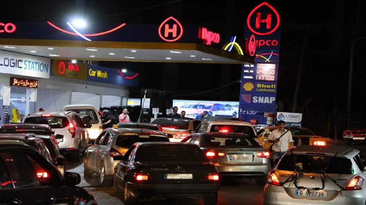 الأطباء يتوقفون عن العمل بسبب البنزين في لبنان