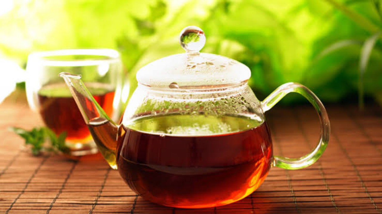 الشاي يحسن الأداء العقلي عند مواجهة مهمة صعبة