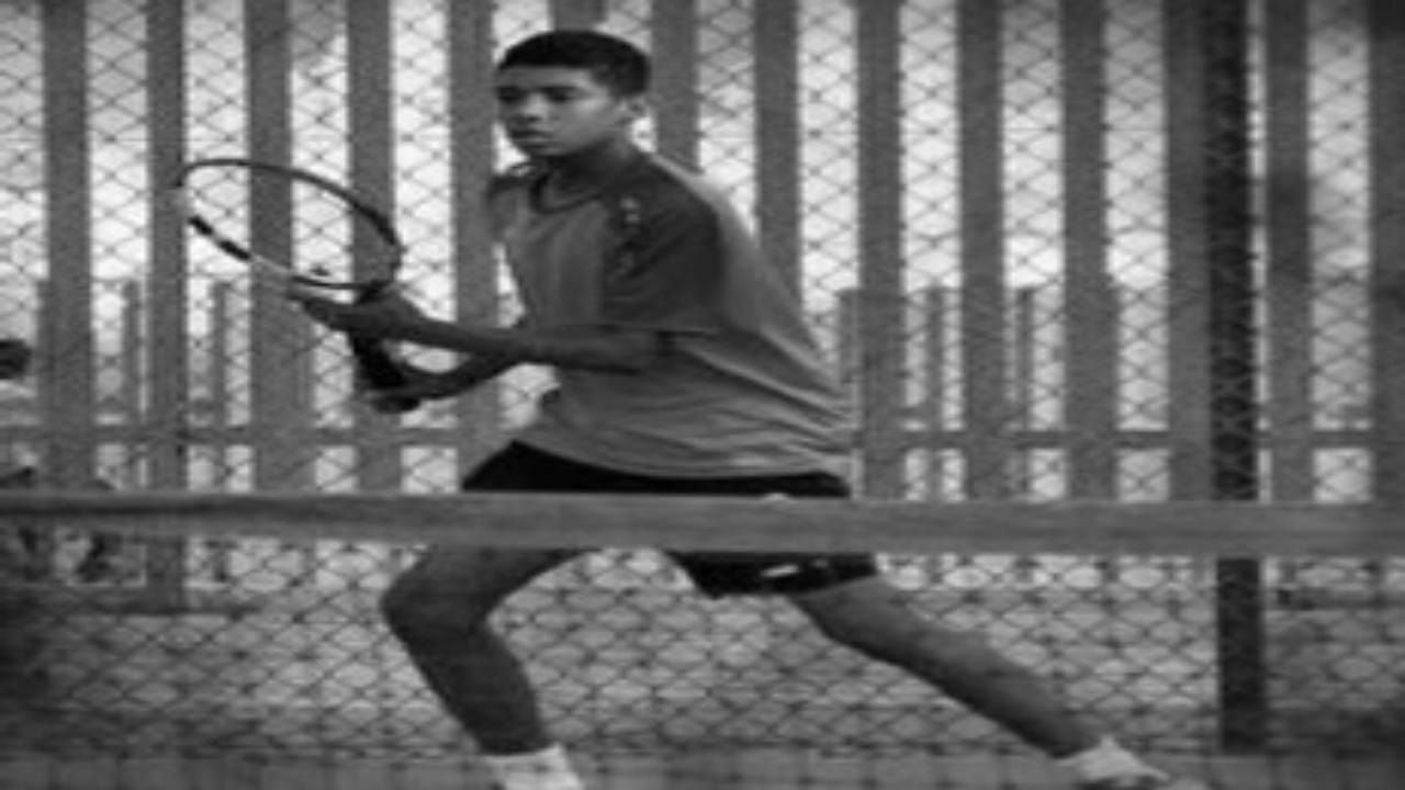 “الأولمبية” تنعي لاعب التنس “المبرزي” بعد وفاته في حادث مروري