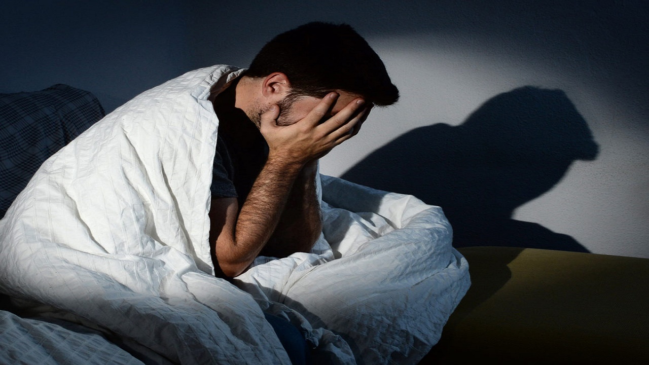 دراسة : النوم أقل من 7 ساعات في الليلة يؤدي إلى زيادة الوزن